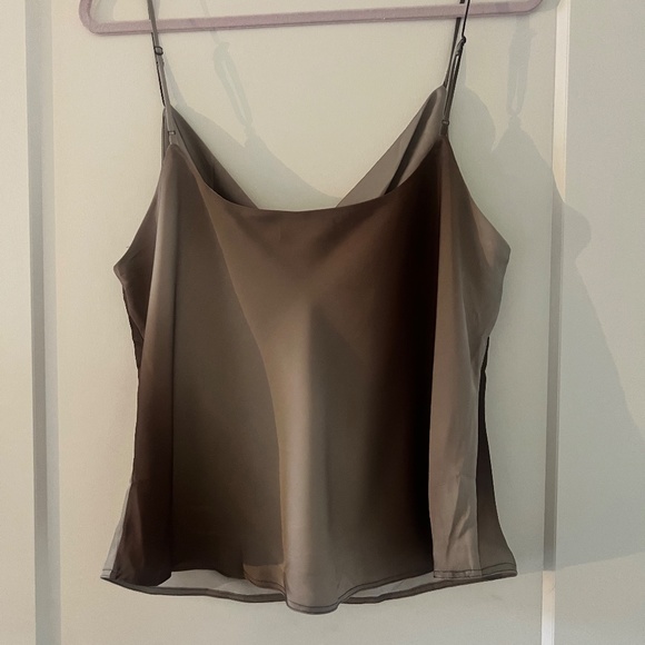 Aritzia Babaton Ombre Camisole Size XL - Picture 3 of 3